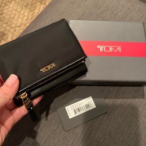Tumi Voyageur Black Flap Card Case